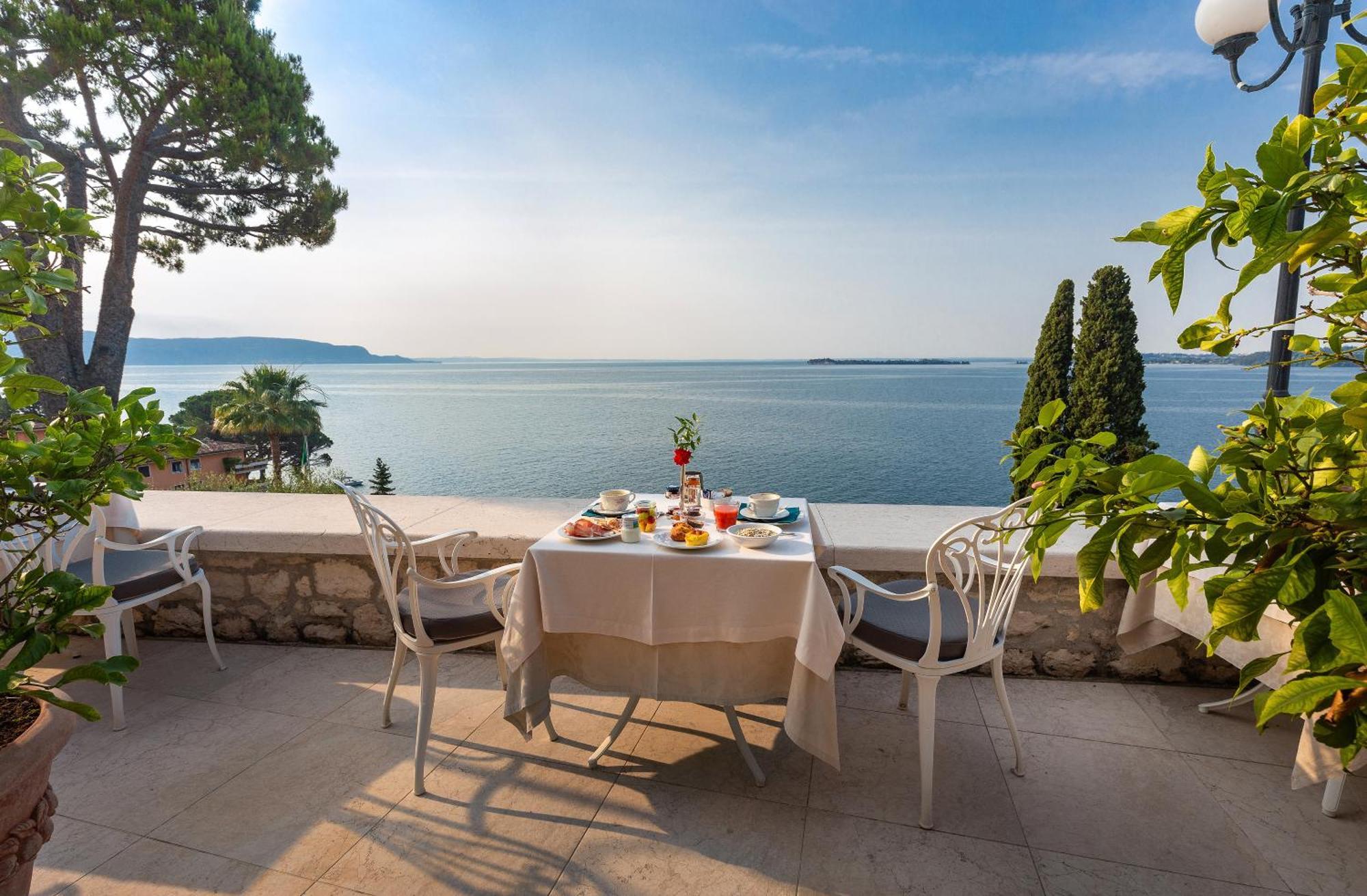 Hotel Villa Florida & Suite Apartments Gardone Riviera Kültér fotó